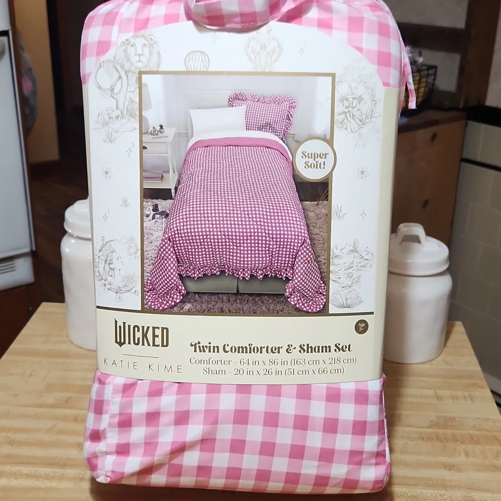 WICKED twin Comforter&sham Set